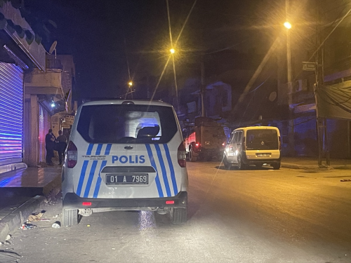 Adana'da telefonla konuurken silahl saldrya urayan kii hayatn kaybetti