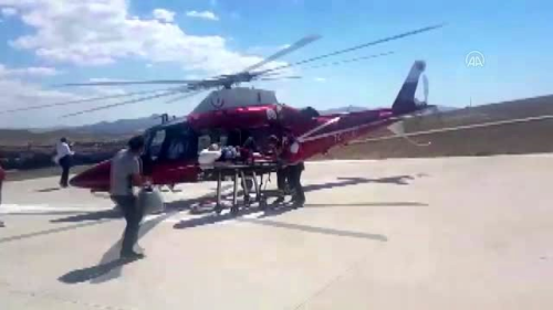 Ambulans helikopter, kala eklemi krlan kii iin havaland