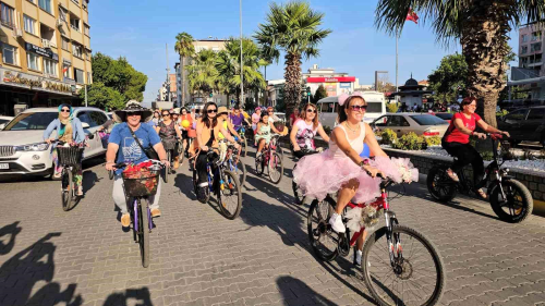 Aydn'da Ssl Kadnlar Bisiklet Turu Renkli Grntlere Sahne Oldu