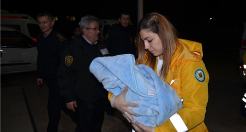 Bulgaristanl Kalbi Delik Bebek Trkiye'de Tedavi Edilecek