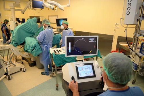 BU Hastanesi'nde Robotik Bbrek Ta Krma Ameliyat Yapld