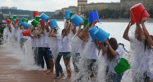 Ice Bucket Challenge, ALS Hastalarn Sevindirecek Buluun nn At
