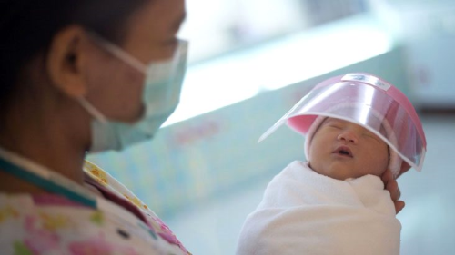 ngiliz profesrden korkutan iddia: Korona sonras bebekler kk doacak