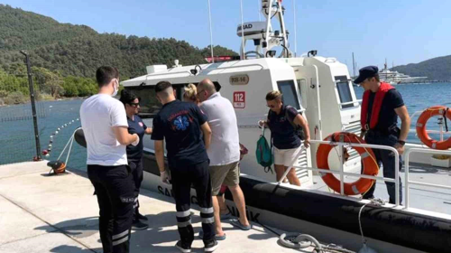 Mula'da Sahil Gvenlik ekipleri gezi teknelerinde yaralanan vatandalar tbbi tahliye etti