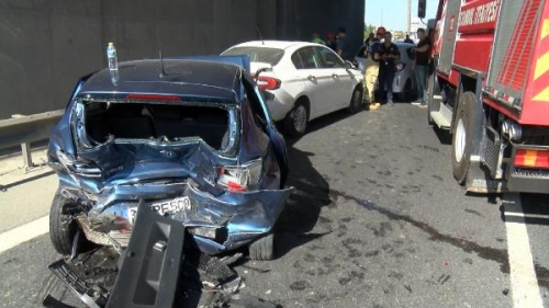 PENDK TEM Otoyolu'nda Zincirleme Trafik Kazas: 2 Yaral