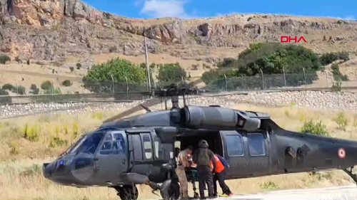 Tunceli'de Kalp Krizi Geiren Hastaya Askeri Helikopter le Sevki