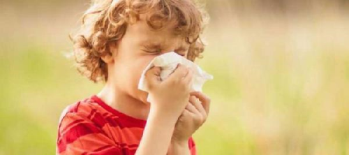 Uzmanndan bahar alerjisi uyars: Alerjik ocuklarda a ihmal edilmemeli