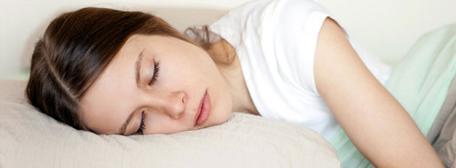 Yan Yatarak Uyumak Hastalk Riskini Azaltyor