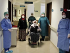 110 ya��nda korona vir�s� yenen Hamide Nine alk��larla taburcu edildi