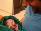 4 Ya��ndaki Zeynep'e, T�p Bebekle Gelen Karde�i Hayat Verecek