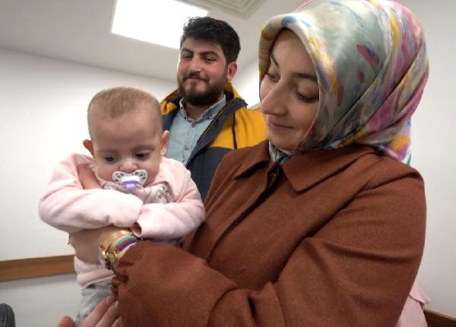 540 gram doan Smeyye bebek, kr olmaktan kurtuldu