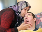 8 y�ld�r g�zlerini k�rpam�yor, adeta kan a�l�yor