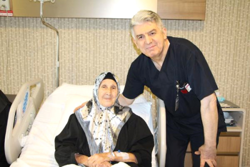 92 Yandaki Libyal Hasta Tavi Yntemi ile Trkiye'de Salna Kavutu