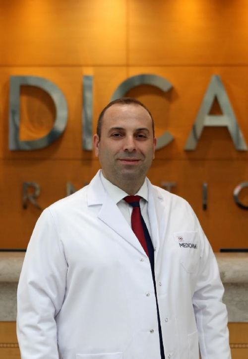 Acil Tp Uzman Dr. Takaz'dan enkazdan karlan yarallara ilikin uyar