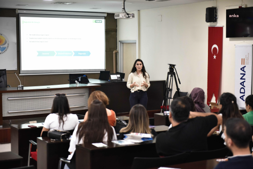 Adana B�y�k�ehir Belediyesi ve Ye�ilay i� birli�iyle ba��ml�l�k semineri d�zenlendi