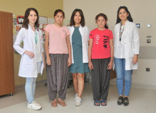 Adana salk haberi | Adana'da kene sran ikizler, bir aylk tedaviyle salklarna kavutu