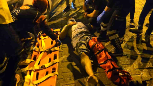Adyaman'da motosiklet ile otomobil arpt, 2 kii yaraland