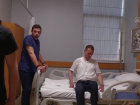 AFYONKARAH�SAR - Aya��ndaki yaradan kurtulan hasta, 17 y�l sonra rahat�a ayakkab� giydi