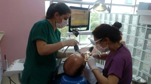 Az ve Di Sal Merkezine Periodontoloji Uzman Atand