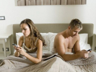 Akıllı Telefonlarla Yatağa Girmek Cinsel Hayatı Bitiriyor