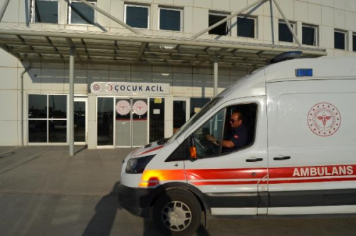 Aksaray'da torununun boazna kays ekirdei kaan dede ambulans ofrn darbetti