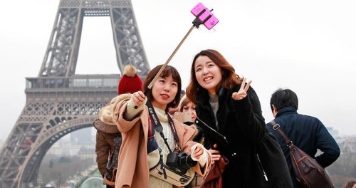 Paris'i Ziyaret Eden Japonlar Hasta Oluyor
