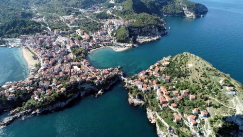 Amasra, bayram sessiz geiriyor