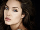 Angelina Jolie, Yana�� Hayal De�il!
