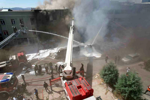 Ankara'da Snger Fabrikasnda kan Yangnda Bir Kii Hayatn Kaybetti