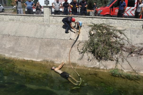 Antalya'da Aa Sulama inde Elektrik Akmna Kaplan Kii Ar Yaraland