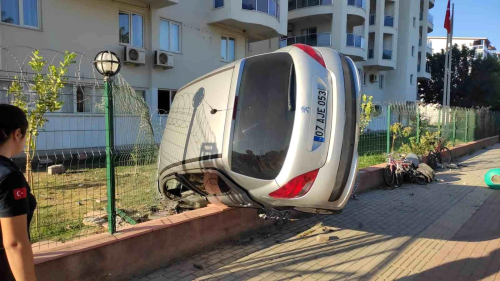 Antalya'da kaza yapan src olay yerinden kat