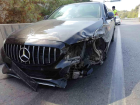 Antalya'da L�ks Otomobil Kaza Yapt�: 2 Yaral�