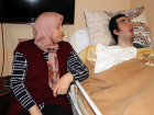 Antalya'da yata�a mahkum ya�ayan Halil 6 y�ld�r g�zlerini k�rpam�yor