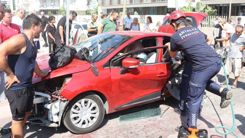 Antalyasporlu Naldo'nun trafik kazas� ge�iren 4 ya��ndaki o�lu a��r yaral�! 2 kez kalbi durdu