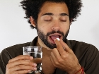 Antibiyotikleri Az Su ya da Susuz Almay�n