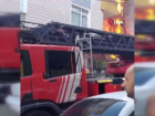 Ata�ehir'de restoranda ��kan yang�n b�y�yerek apartmana s��rad�