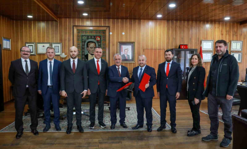 Atat�rk �niversitesi ila� firmalar�yla protokol imzalad�