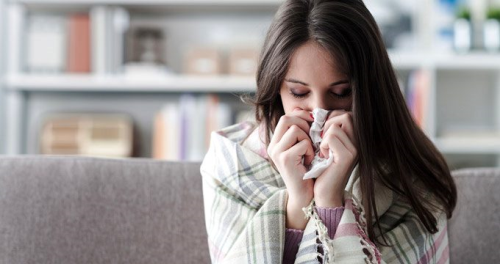 Ayn anda grip ve koronavirse yakalanmak ok tehlikeli