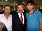 Baba, oğlunu Sağlık Bakanı Koca'yla tanıştırdı