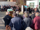 Babas� aylarca otomobilde yatarak hastaneden ��kmas�n� beklemi�ti, gen� ya�ta hayat�n� kaybetti