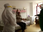 Babas�n�n korona tedavisi g�rd��� hastanede o da hastalar�na bakmaya devam etti