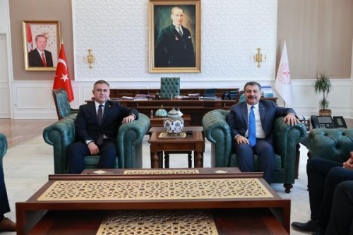 Bakan Koca: Eczane ve ecza depolarnda gerekli ila listesi gncellenecek