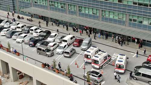 Bakan Koca'nn aklamalarnn ardndan stanbul'da uzun test kuyruklar olutu