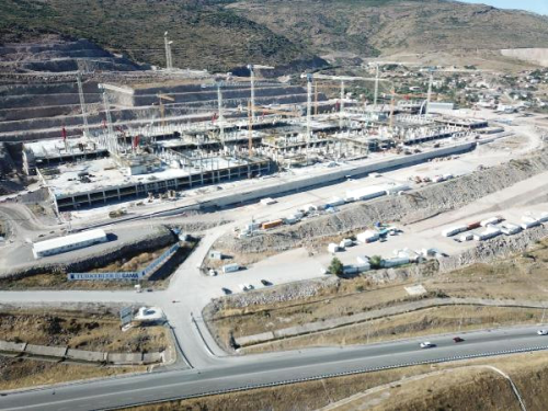 Bayrakl Entegre Salk Kamps'nn Yzde 30'u Tamamland