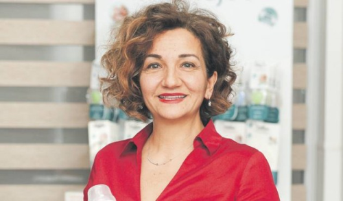 Bebek Mamasyla Amazon'a Girdi