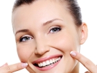 Beyaz di�ler ile daha �zg�venli bir g�l�� m�mk�n!