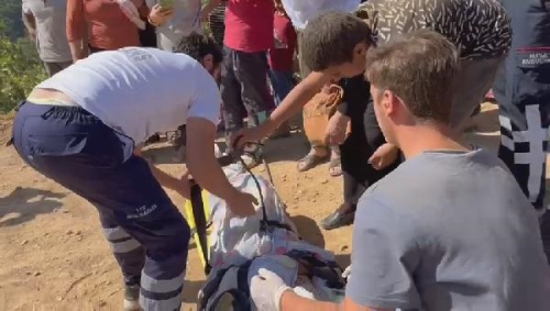 Beyin Kanamas Geiren Hastaya Ambulans Helikopter le Mdahale