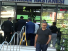 Binali Y�ld�r�m, Ali Sabanc� ve Vuslat Do�an Sabanc�'y� hastanede ziyaret etti