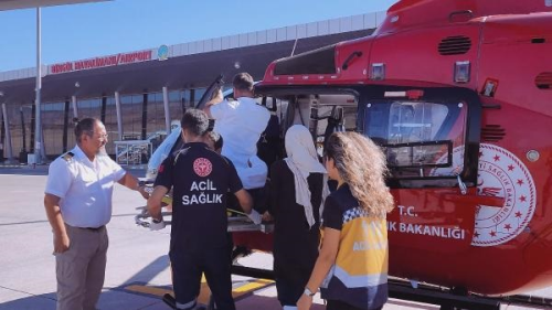 Bingl'de Ambulans Helikopter le Hastane Sevki