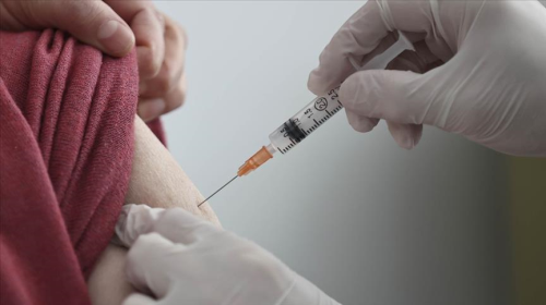 Biontech, Omicron varyantına karşı yeni bir aşı geliştirmeye başladı